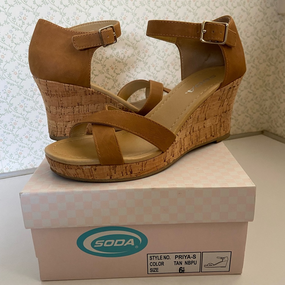 Soda Priya Sandal Size 6.5